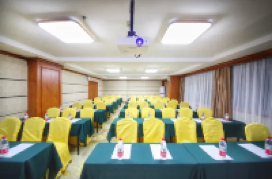 Vienna Hotel (Pingxiang Runda international Pedestrian Street)