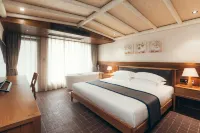 Floral Hotel · Yixing listen to the wind Hotel - Bungalows