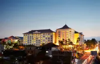 Melia Purosani Yogyakarta Hotel dekat Perempatan Giwangan