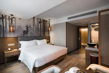 TRUE GO S Hotel (Shenzhen Convention & Exhibition Center Lianhe Plaza)