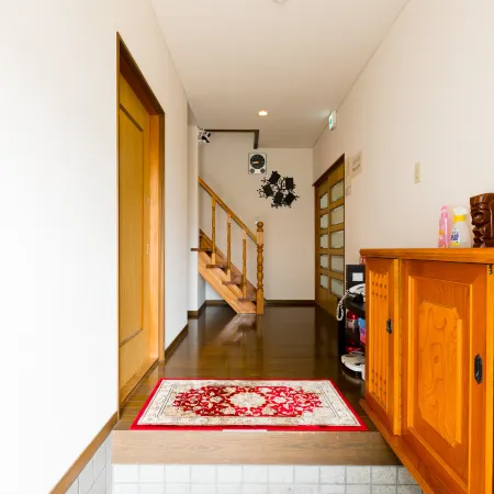 A&Z Guest House Отели рядом со станцией Nishikinohama Railway Station