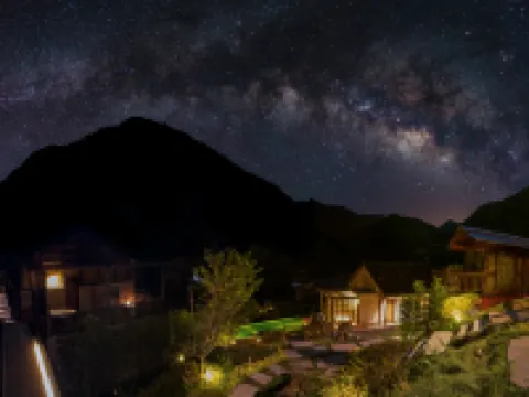 Jinglu Lanshan Inn Hotels near Shishe Village