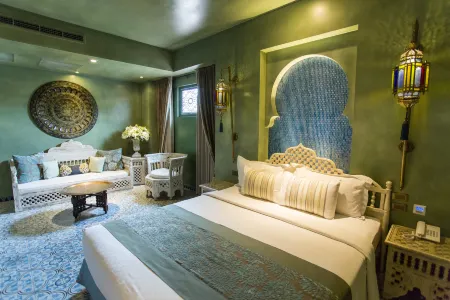 Amanda Hotel