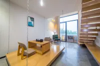Cloud Bamboo Mansion
