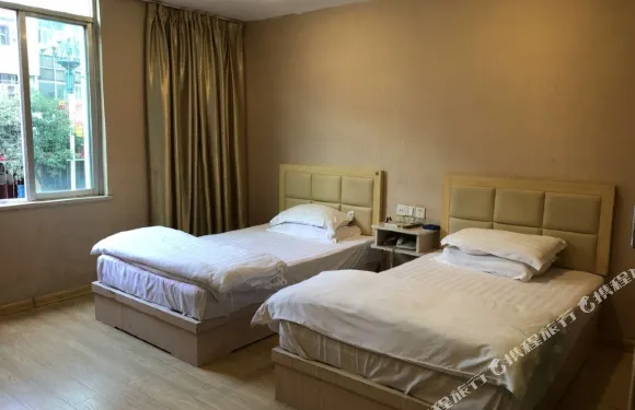 光澤友緣快捷酒店