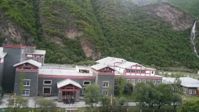 Dagu Glacier Hotel Hotels in Heishui