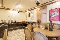 Hengdian World Studios · Guangzhou Street Film-Themed Boutique Homestay - فطور