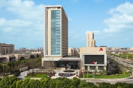 Shanghai Marriott Hotel Kangqiao Отели рядом с достопримечательностью «Shanghai University of Medicine & Health Sciences (Pudong Campus)»