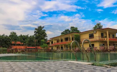 Hotel Wildlife Camp Hotels in Sauraha