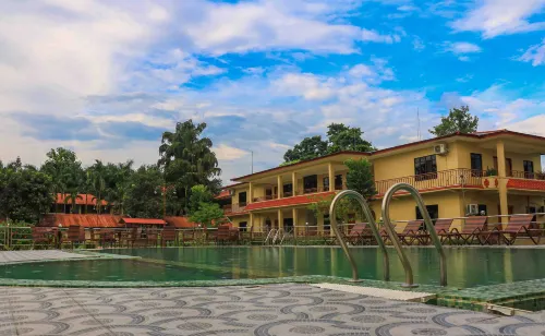 Hotel Wildlife Camp Hotels in Sauraha