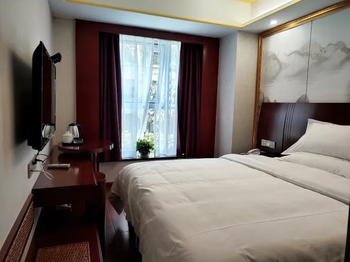Kelli Hotel Shenzhen (Hongling Subway Station)