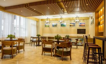 World Hotel (Weihai International Bathing Beach shandong University Store)