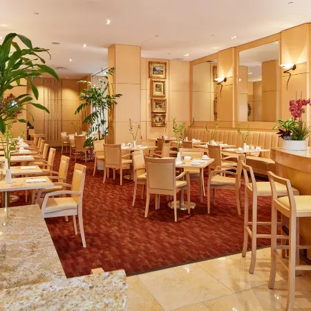 Orchard Garden Hotel Отели рядом с достопримечательностью «Чайна-таун»