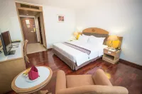 Grand Tower Inn Rama 6 Hotels near Lumpini Ville Ramkhamhaeng 26