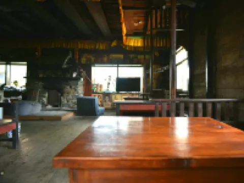 德欽雨崩覺色酥油茶客棧