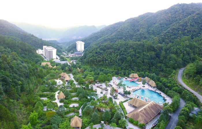 Xinfeng Utop Spring Primeval Forest Resorts