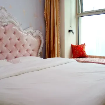 Qingya Apartment