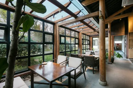 Niao Courtyard Отели рядом с достопримечательностью «Pingtiancun»