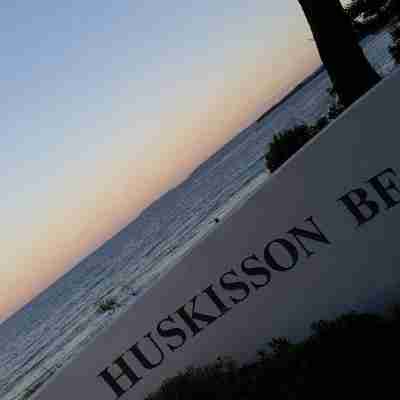 Holiday Haven Huskisson Beach Hotel Exterior