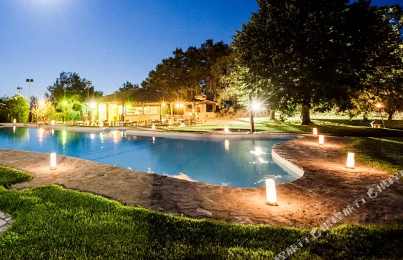 德爾培尼亞阿爾巴鄉村酒店