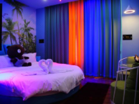 临汾尚酷酒店 - 色彩情侣主题房