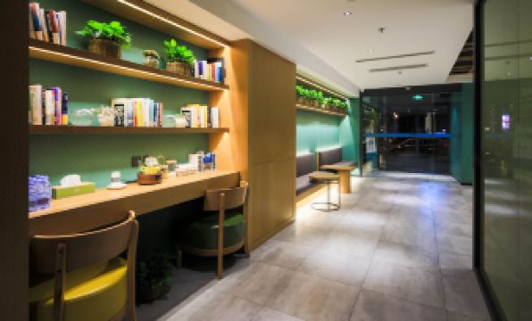 TRUE GO Hotel (Beijing Railway Station Tongren Hospital Chongwenmen Subway Station)