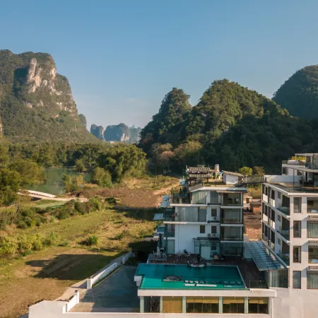 Waterside Boutique Hotel