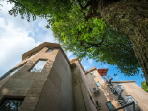 Kulangsu Liuyue Scenic Apartment (Gangzaihou Beach Sunlight Rock) Hotels near Sunlight Rock
