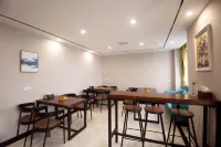 Chengzi Hotel (South Of Guang'an Railway Station)