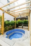 Jianyi Private Hot Spring Pool Villa (Shaoguan Nanhua Temple)