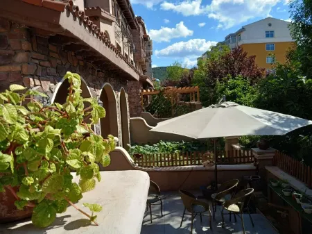 Pulu Inn Отели рядом с достопримечательностью «Dalian University of Foreign Languages (Lvshun South Road)»