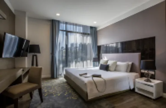 Metropolis Suites Bangkok, Tapestry Collection by Hilton Hotels in der Nähe von Addict Massage