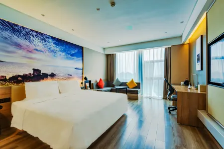 Jiaxing Nanhu World Trade Center Atour Hotel