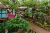 Xishuangbanna Qinghui Hotel (Gaozhuang Star Night Market)