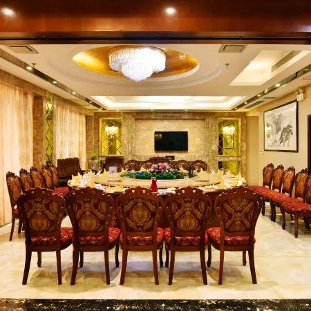 Golden Harbor Hotel