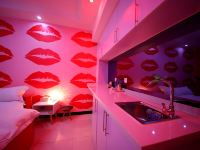 西安蜜语时光公寓 - 红色浪漫园床房