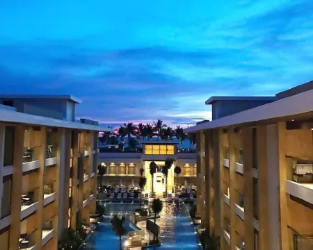 헤난 크리스털 샌즈 리조트 보라카이 섬 호텔