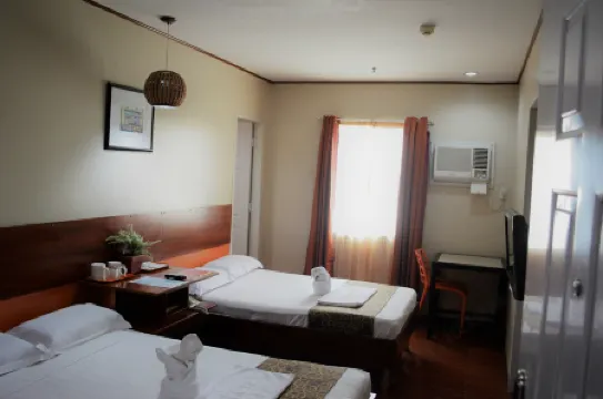 Andy Hotel Отели рядом с достопримечательностью «Mandani Bay»