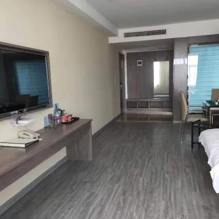 Yaxuan Boutique Hotel