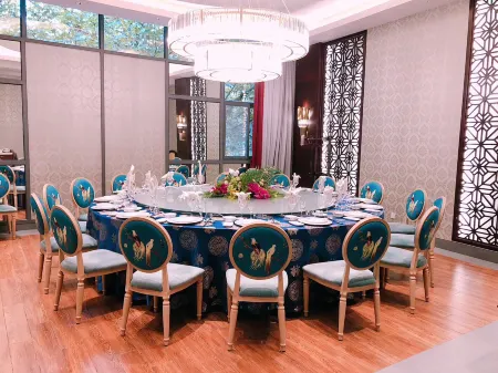 Grand Cozy Hotel (Nanjing University of the Arts Longjiang Subway Station Store) Отели рядом с достопримечательностью «Nanjing Qing'ao Center»