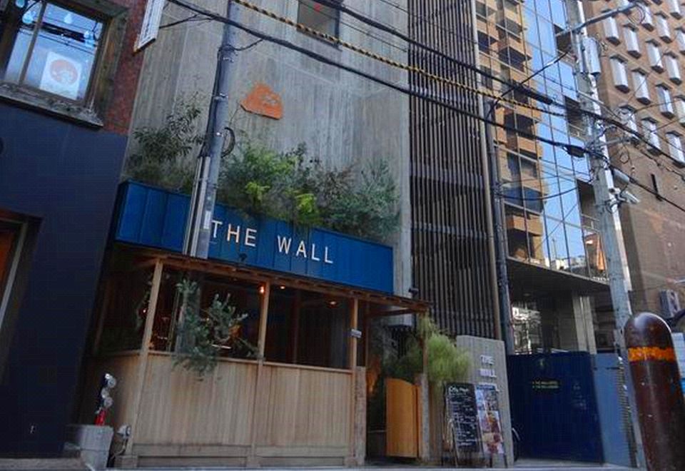The Wall Hotel