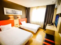 7 Days Premium Hotel (Yi County Shengyuan Shopping Center) - Bãi đậu xe