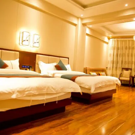 Jinggu Xianghe Hotel