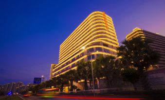 Vienna International Hotel (Sanya High-speed Railway Station)