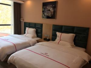 Dushan Mawei Junyuan Business Hotel