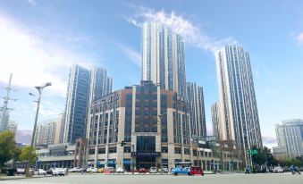 Lavande Hotel (Chongzhou Wanda Plaza)