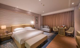 Yatai New City Hot Spring Hotel