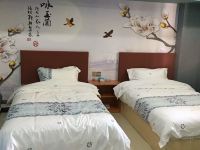 广州520精品复式公寓 - 豪华双床房