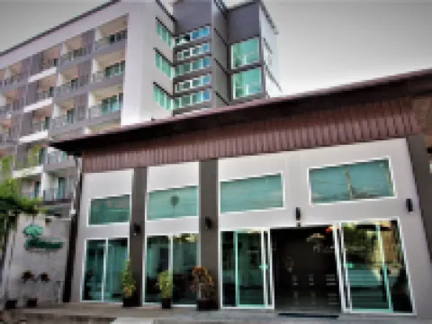 Retreat Resort Pattaya Hotels near Pattaya Tai
