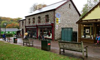 Premier Inn Caerphilly Crossways